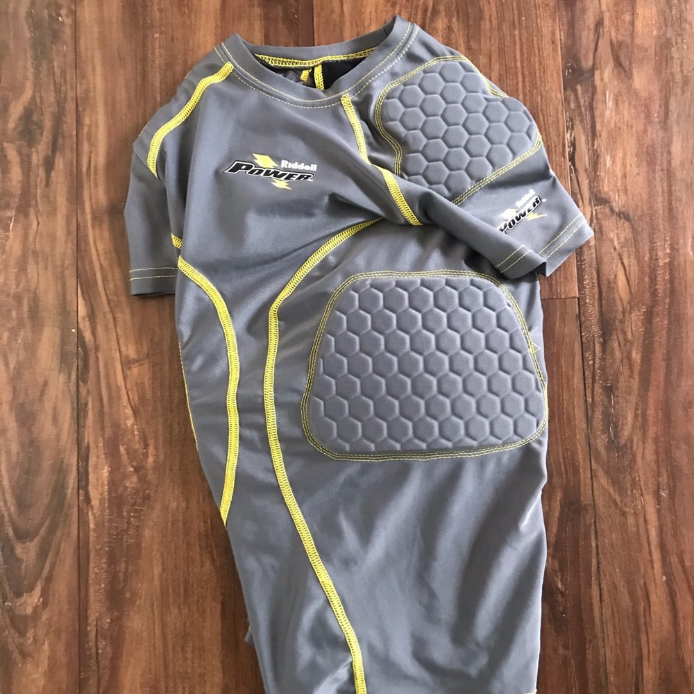 🌟Riddell sports compression shirt